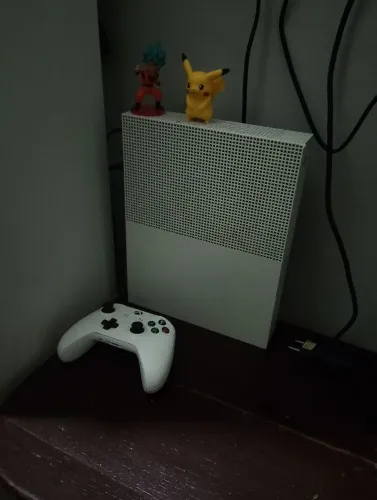 Vendo Xbox One S