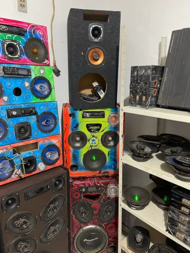 Equipamentos de Som Automotivo