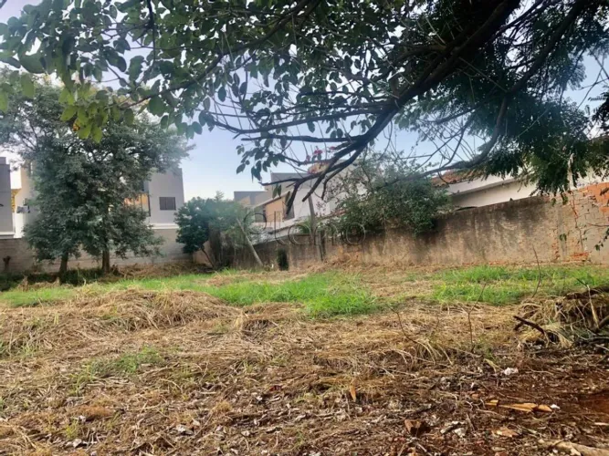 Terreno à venda em Campinas, Parque Taquaral, com 1860 m²