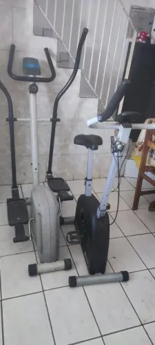 Elíptico e Bicicleta ergométrica