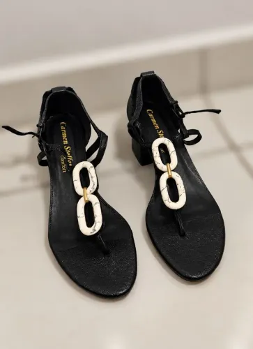 Sandália Carmen Steffens 38 semi nova