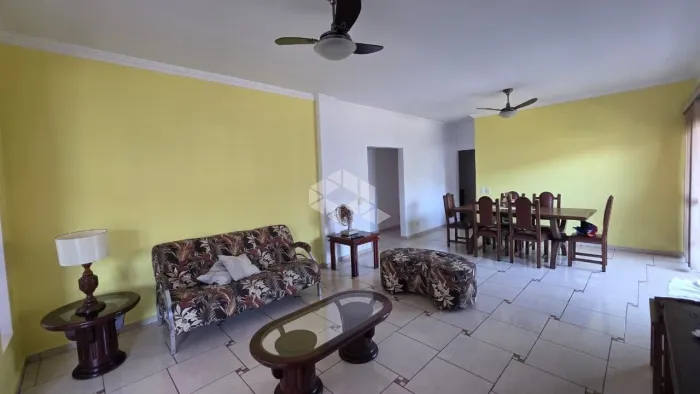 Cobertura a Venda no Guarujá com 3 Quartos sendo 3 Suítes e 2 Vagas