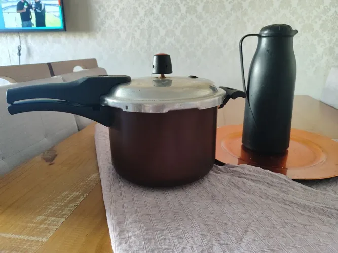 panela de pressão 50