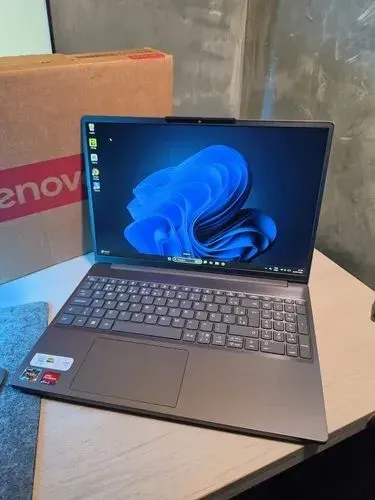 Notebook Lenovo IdeaPad Slim 3 AMD Ryzen 7 7735HS 8GB RAM 512GB SSD Apenas 4 meses de uso