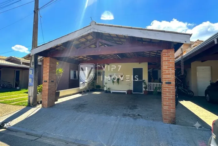 Casa de Condomínio à venda, 2 quartos, 1 suíte, 2 vagas, Aparecidinha - Sorocaba/SP