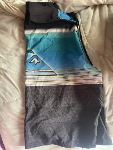 short quiksilver