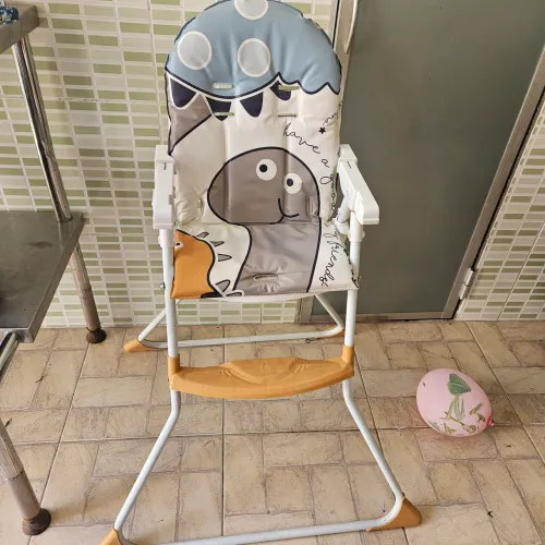 Cadeirinha alimentação galzerano