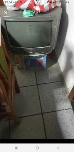 Televisão tubo LG antiga dois modelos pequena e grande