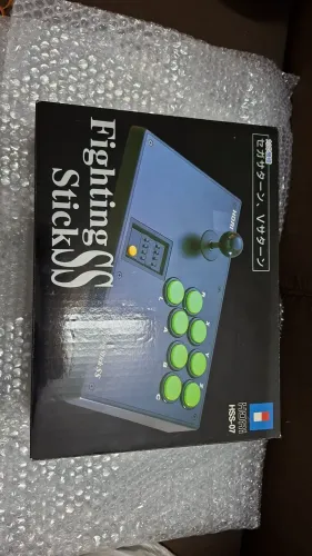 Controle Arcade Hori Fighting Stick Sega Satun na caixa