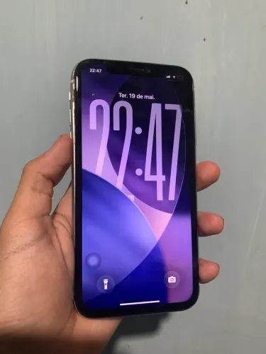 iphone 11 128gb bateria 70% esta perfeito apenas botao lateral pega 