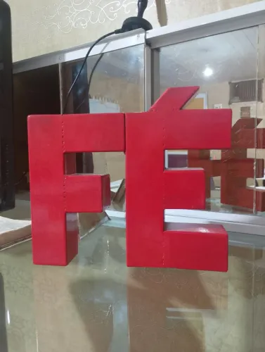Artes em Ferro
