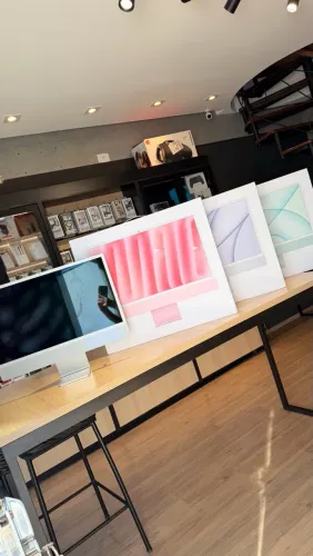 Apple iMac 24 M1 Prata
