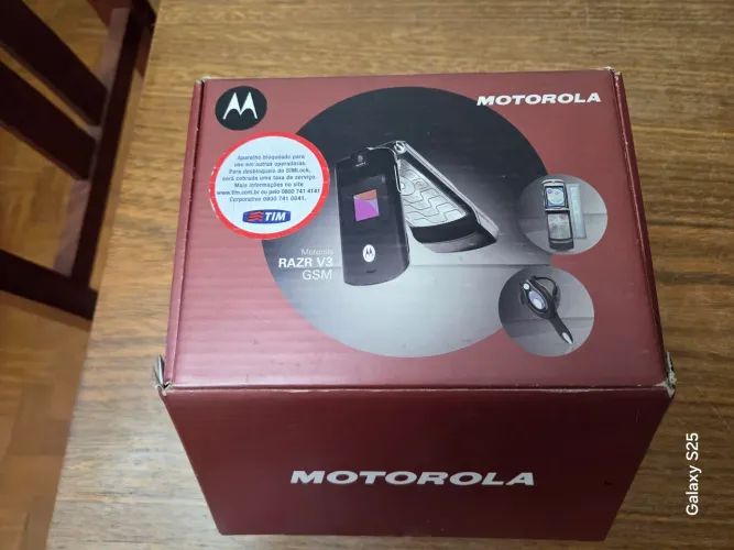 Motorola V3 black 10 Mb de RAM