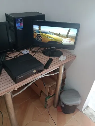 X BOX 360 SLIM DESBLOQUEADO LEIA ATENTAMENTE O ANUNCIO ...!!!