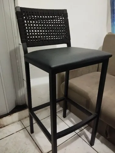 Banqueta Alta para Cozinha Aço Assento Estofado Madri Preto