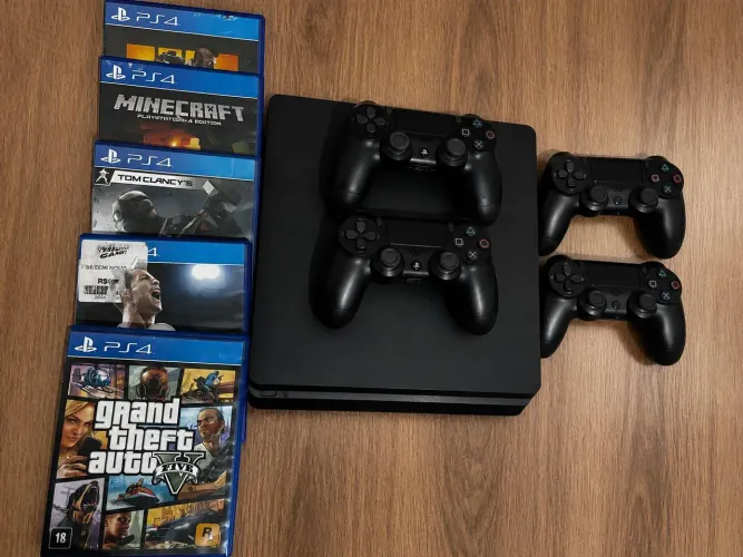 Ps4 slim 500 Gb , 4 controles e 5 jogos