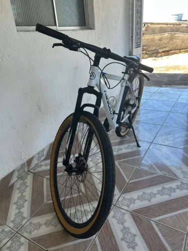 Bicicleta mountain bike Absolute