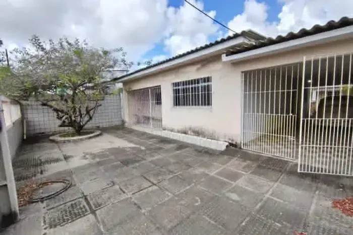 Casa a venda em canudos