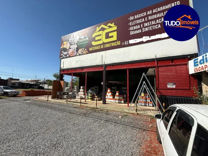 Galpão Comercial à Venda em Brasília-DF - Setor Sul (Gama) - 3 Salas - 2 Banheiros - 3 Vag
