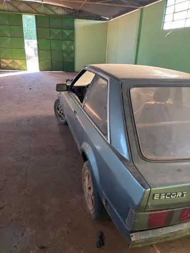 Ford Escort GL 1.6i / 1.6 (álcool) 1985