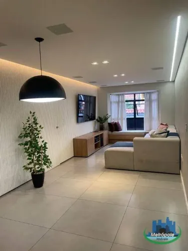 Sobrado com 4 dormitórios à venda, 400 m² por R$ 1.500.000,00 - Parque Renato Maia - Guaru