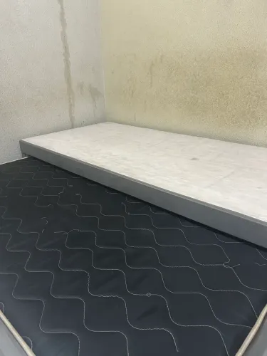 Cama dupla de solteiro