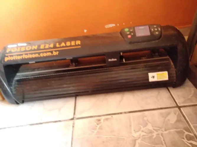 Vendo ploter de recorte eletrônico com laser