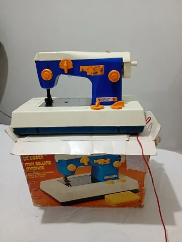 Máquina de costura  infantil 
