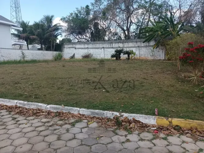 Terreno em Condomínio - Jacareí - Condomínio Santa Maria - 590m².