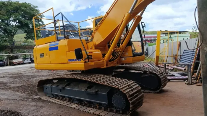 ESCAVADEIRA HIDRÁULICA