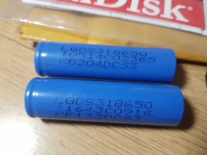2 Célula LG 18650 Li-ion 2000mah Original (2 peças)