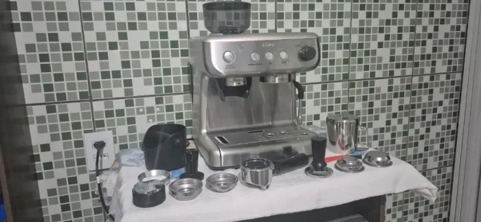Cafeteira Expresso Oster Xpert Perfect Brew 127V 
