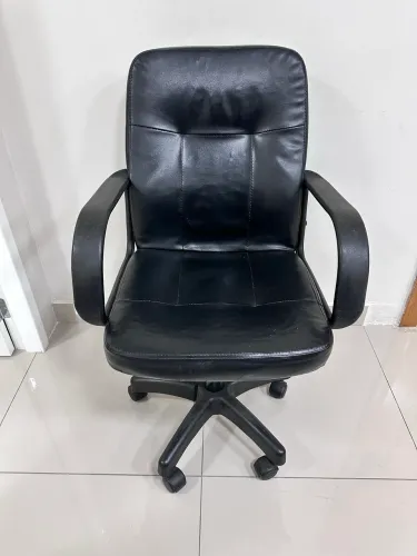 Cadeira de escritório confortável 