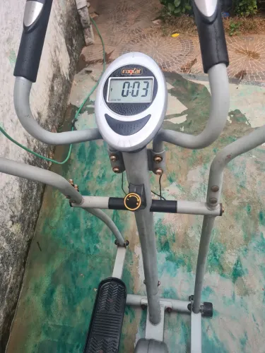 Elíptico para exercícios
