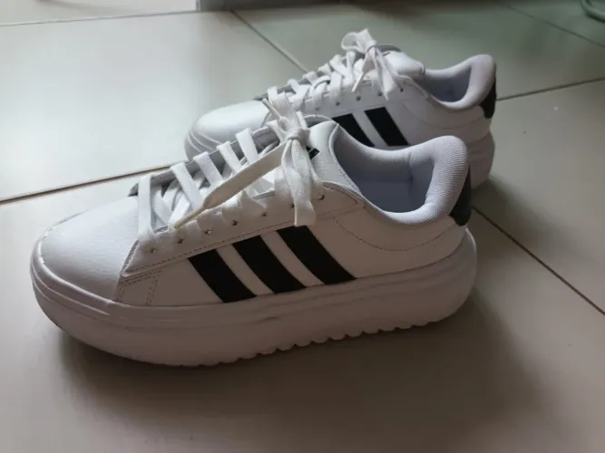 Tênis plataforma Grand court Adidas feminino 