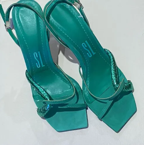 Vendo Sandália Santa Lolla Original Nova ? Tamanho 35