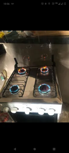 Fogão quarto bocas acendimento elétrico e forno