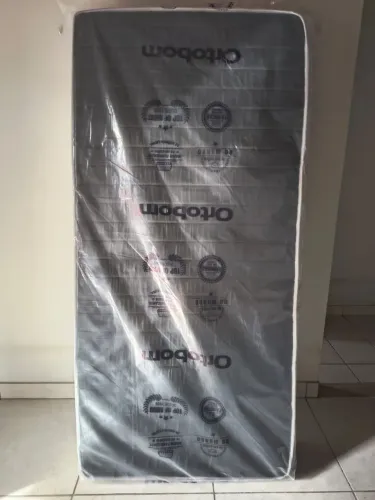 Vendo Colchão ORTOBON NOVO SOLTEIRO EXTRA.