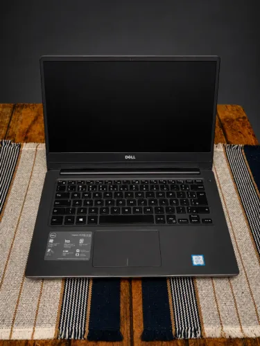 Notebook DELL Inspiron 14 i7 | 16 RAM | SSD 240