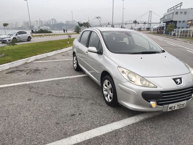 Peugeot 307 Sed.feline/griff 2.0/2.0 Flex 4P AUT 2008