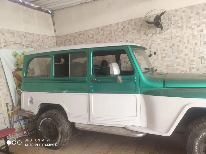 Willys Overland Jeep 2.6 12V Gasolina 2P 1968