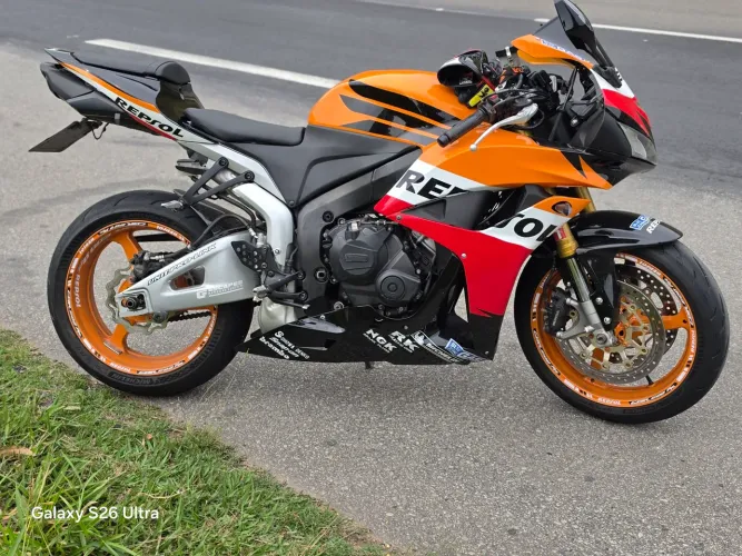 Vendo MOTO HONDA CBR600RR