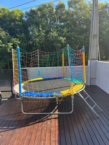 Cama Elástica, medida 2,40, ótimo estado!