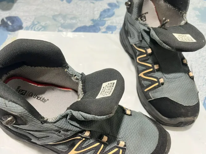 Bota Salomon Daintree Mid GTX Feminina ? Impermeável (Tamanho 35 BR)