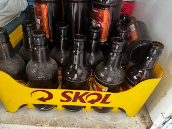 Garrafinhas com caixa completo