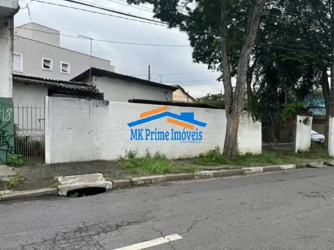 Terreno de Esquina à Venda Localização Privilegiada e Ótima Oportunidade.