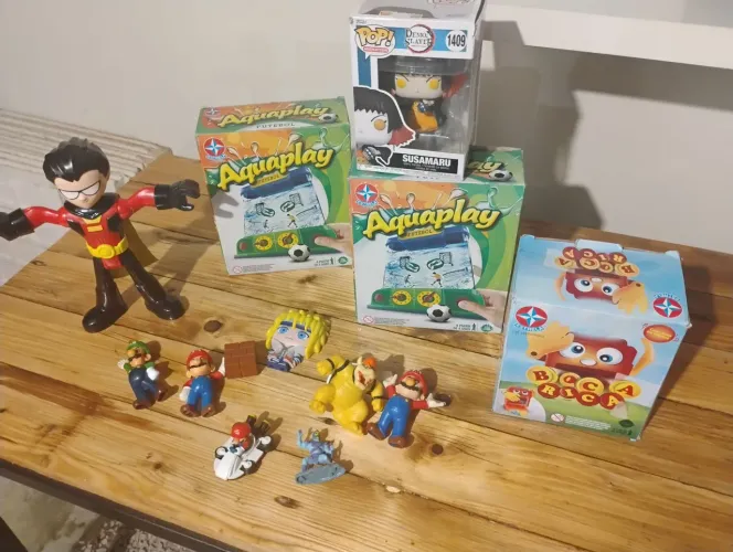 Lote de brinquedos