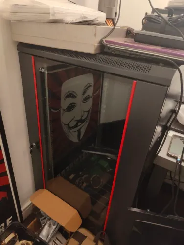 Rack Attic para Servidores/Comunicação  20u fechado