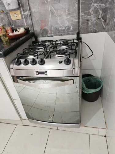 Fogão de embutir 4 bocas em inox eletrolux bivolt