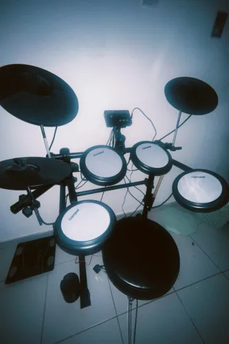 Bateria Eletrônica Liverpool (Pouco usada)